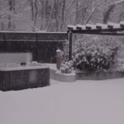 spa 5 places BE WELL  sous la neige 90000 Belfort 